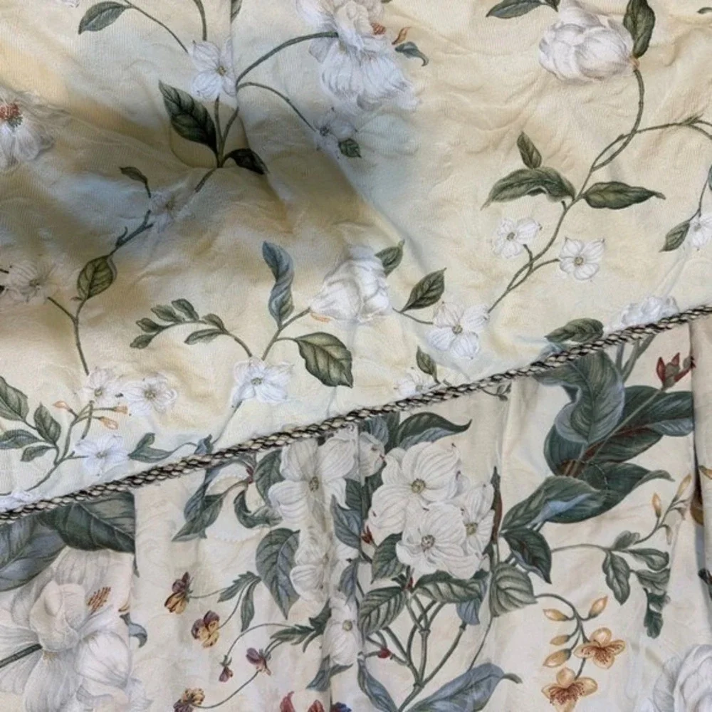 Williamburg Magnolia‎ Floral Comforter Twin 66X85 Botanical Cottagecore Bedding
